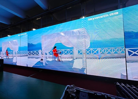 schermo a LED ad alta risoluzione P2.9 a noleggio per lo schermo sullo sfondo del palco